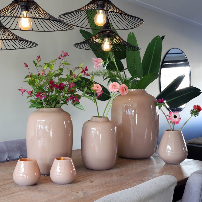 Vase The World - 1