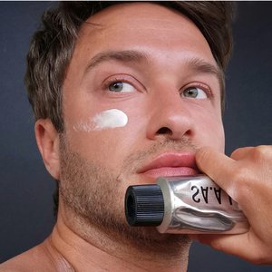 Mister33 Mencare, Health & Beauty brand in Netherlands